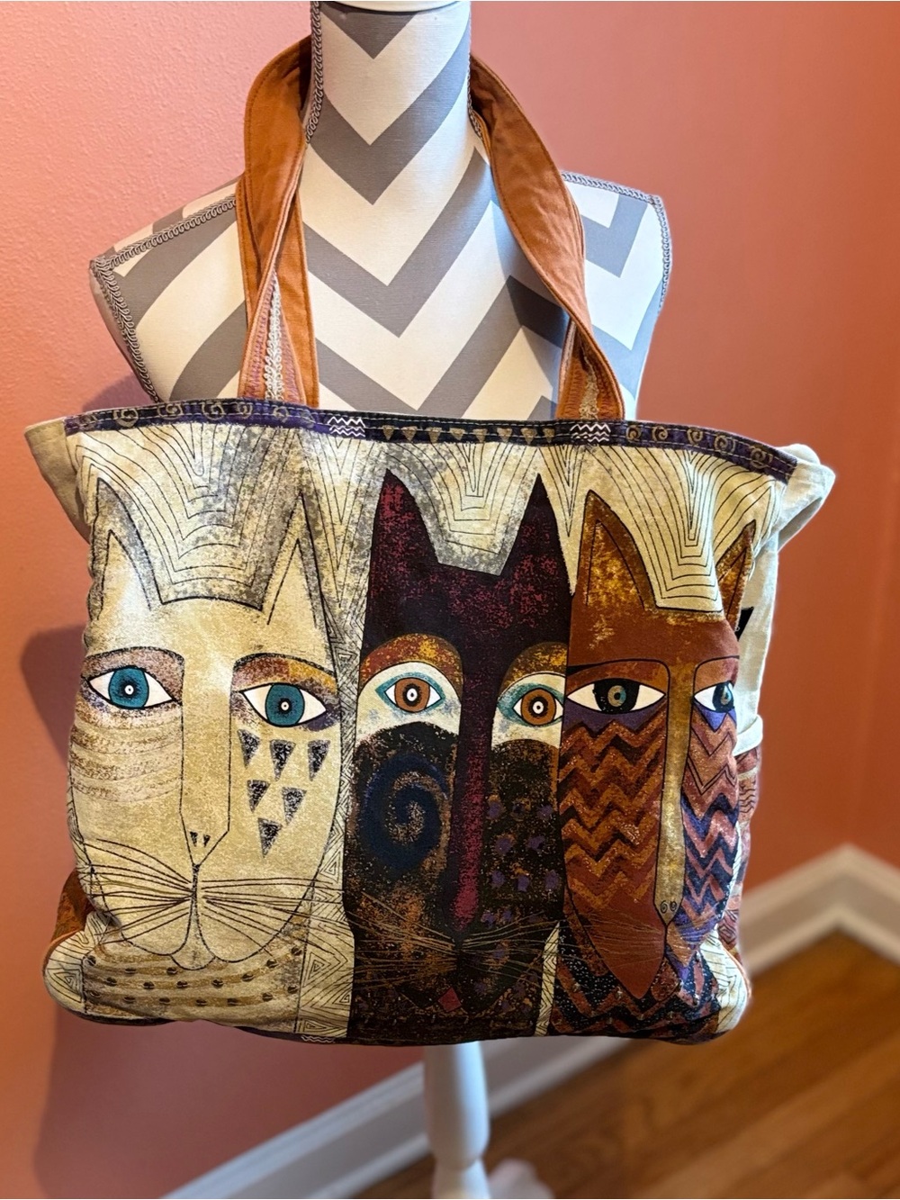 Laurel Burch Multicat Canvas Tote in Cream, Brown, Tan